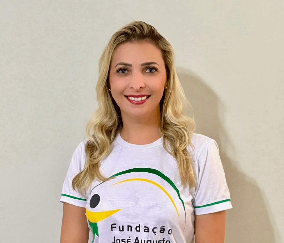 SIMONE CARVALHO